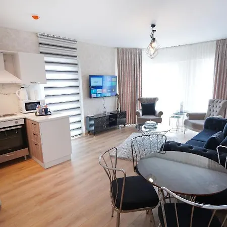 King Ae8 Apartamento Estambul